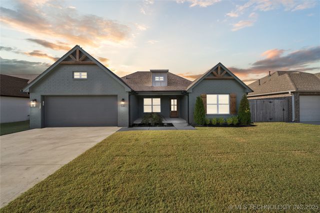 27608 E 109th Street, Coweta, OK 74429