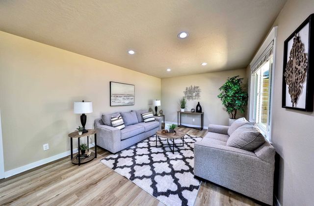4725 S Bates Rd, Spokane, WA 99206