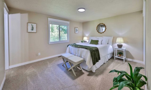 4725 S Bates Rd, Spokane, WA 99206