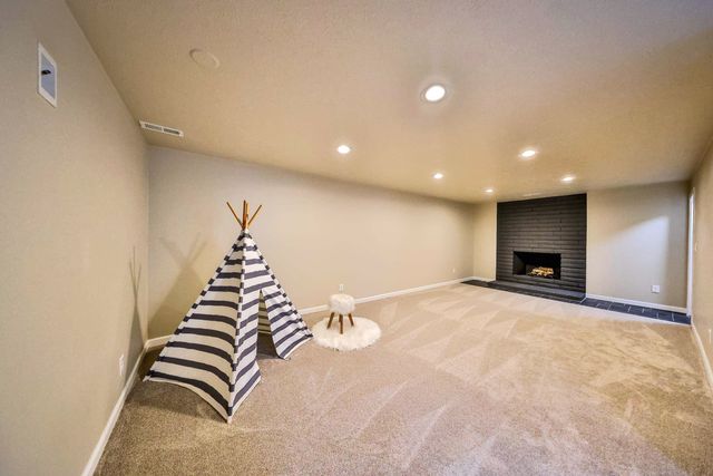 4725 S Bates Rd, Spokane, WA 99206
