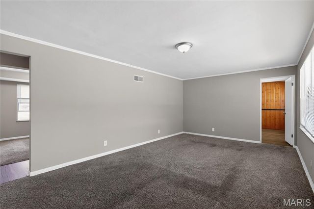 9922 Norwich Drive, St Louis, MO 63137