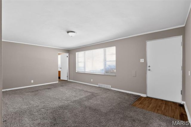 9922 Norwich Drive, St Louis, MO 63137