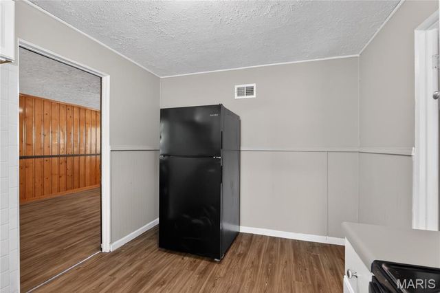 9922 Norwich Drive, St Louis, MO 63137