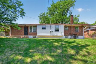 9922 Norwich Drive, St Louis, MO 63137