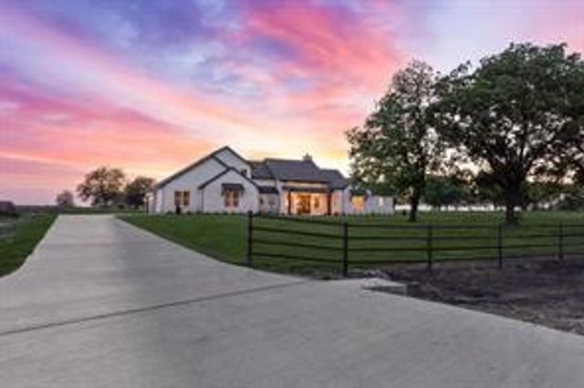 1406 Kara Trail, Van Alstyne, TX 75495