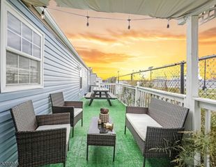 191 W 24th Street B22, Bayonne City, NJ 07002