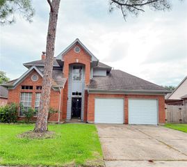 14334 Fair Knoll Way, Houston, TX 77062