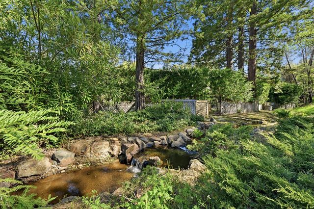 8860 Auburn Valley Rd, Auburn, CA 95602