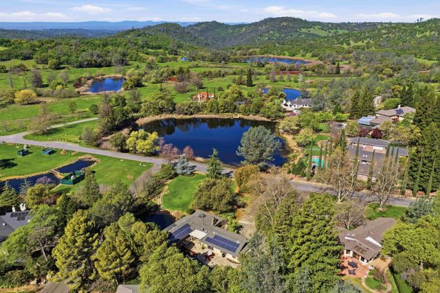 8860 Auburn Valley Rd, Auburn, CA 95602