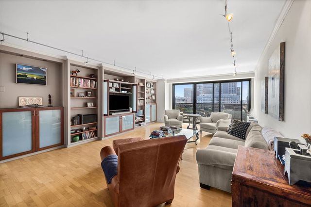 180 Beacon 15B, Boston, MA 02116