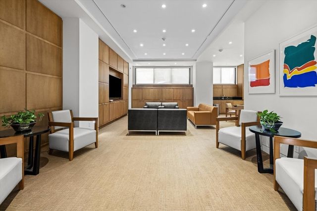 180 Beacon 15B, Boston, MA 02116