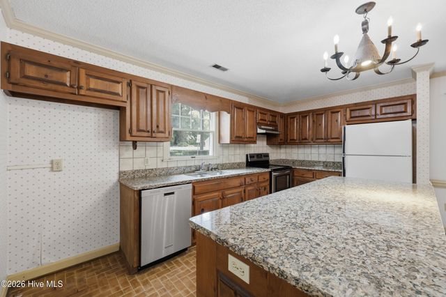 1615 Parkview Drive, Elizabeth City, NC 27909
