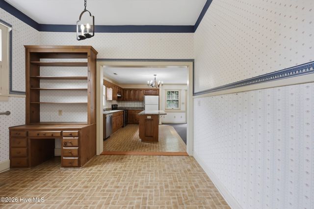 1615 Parkview Drive, Elizabeth City, NC 27909
