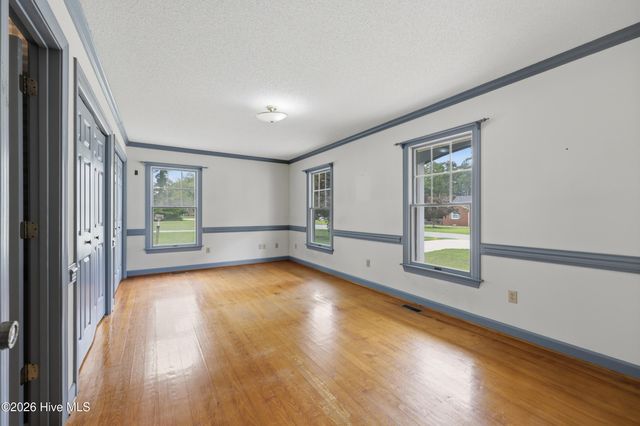 1615 Parkview Drive, Elizabeth City, NC 27909