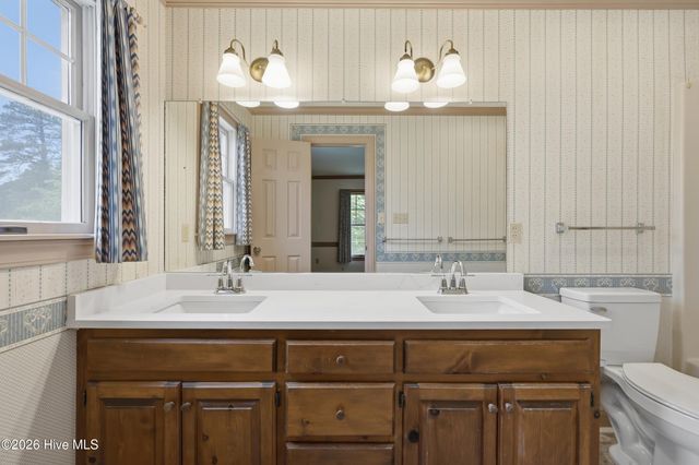 1615 Parkview Drive, Elizabeth City, NC 27909