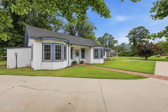 1615 Parkview Drive, Elizabeth City, NC 27909