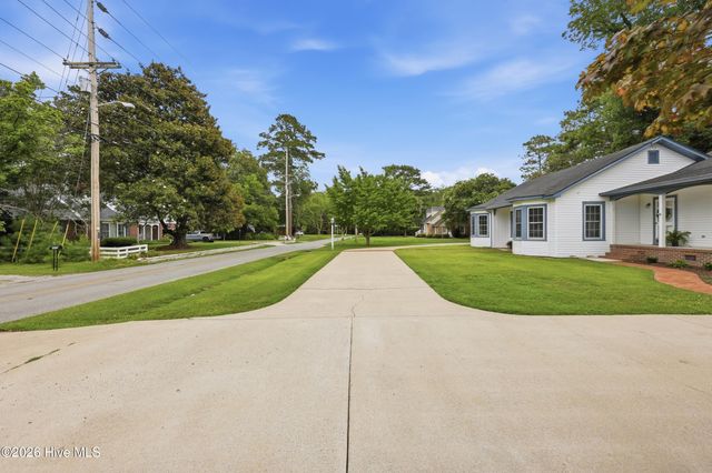 1615 Parkview Drive, Elizabeth City, NC 27909