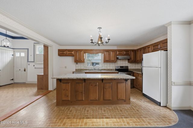 1615 Parkview Drive, Elizabeth City, NC 27909
