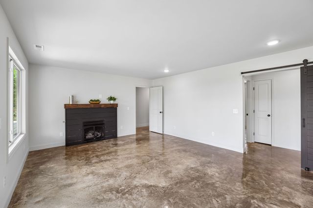 1124 Dale Ridge Rd, Dowelltown, TN 37059