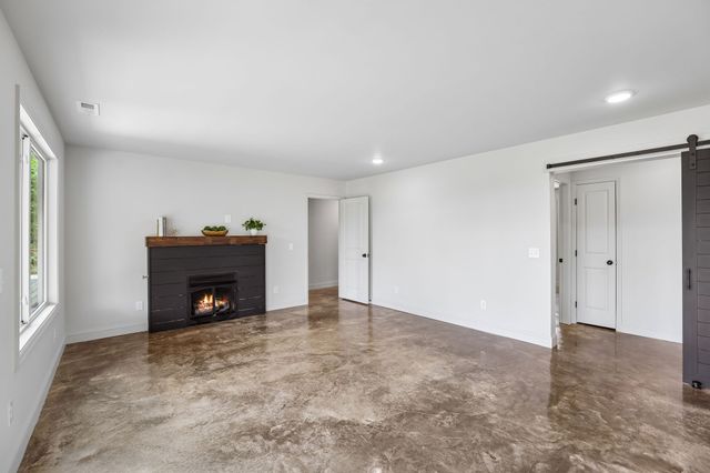 1124 Dale Ridge Rd, Dowelltown, TN 37059
