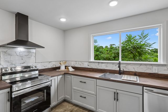 1124 Dale Ridge Rd, Dowelltown, TN 37059