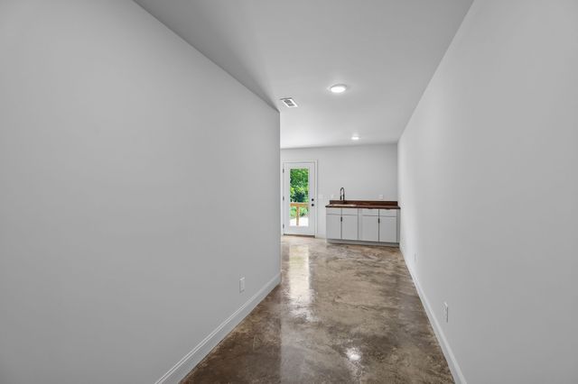 1124 Dale Ridge Rd, Dowelltown, TN 37059