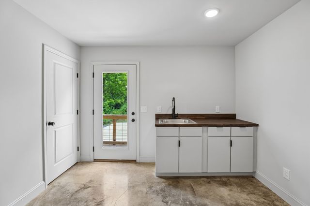 1124 Dale Ridge Rd, Dowelltown, TN 37059