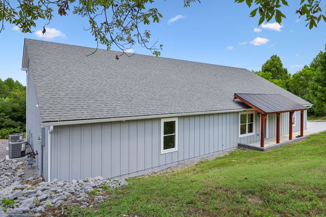 1124 Dale Ridge Rd, Dowelltown, TN 37059