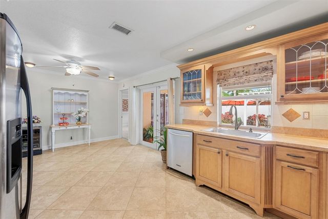 5284 NE 18th Terrace, Fort Lauderdale, FL 33308