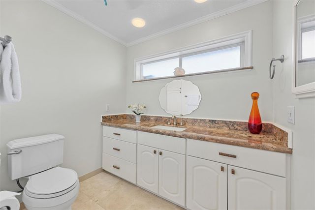 5284 NE 18th Terrace, Fort Lauderdale, FL 33308