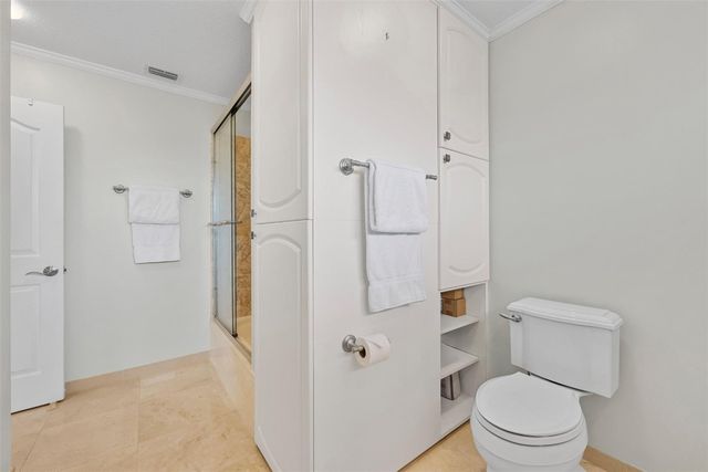 5284 NE 18th Terrace, Fort Lauderdale, FL 33308