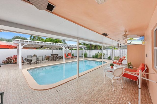 5284 NE 18th Terrace, Fort Lauderdale, FL 33308