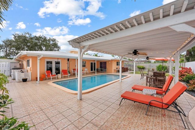 5284 NE 18th Terrace, Fort Lauderdale, FL 33308