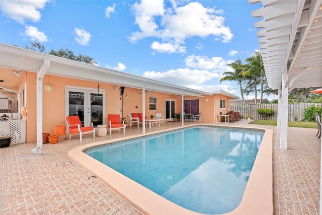 5284 NE 18th Terrace, Fort Lauderdale, FL 33308