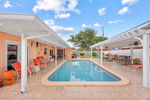 5284 NE 18th Terrace, Fort Lauderdale, FL 33308