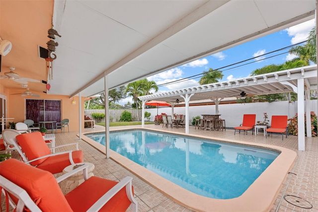 5284 NE 18th Terrace, Fort Lauderdale, FL 33308