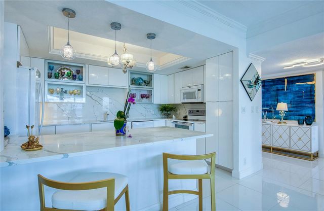 8 BELLEVIEW BOULEVARD 702, Belleair, FL 33756