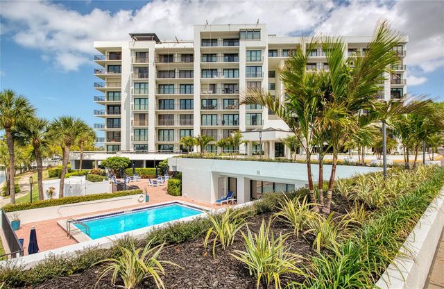 8 BELLEVIEW BOULEVARD 702, Belleair, FL 33756