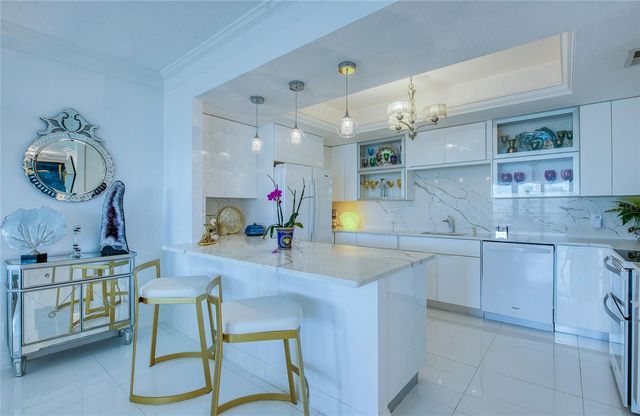 8 BELLEVIEW BOULEVARD 702, Belleair, FL 33756