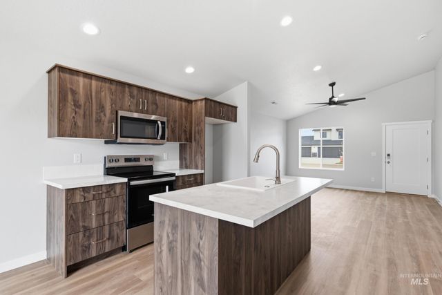 4414 S Amsterdam Ave, Nampa, ID 83686