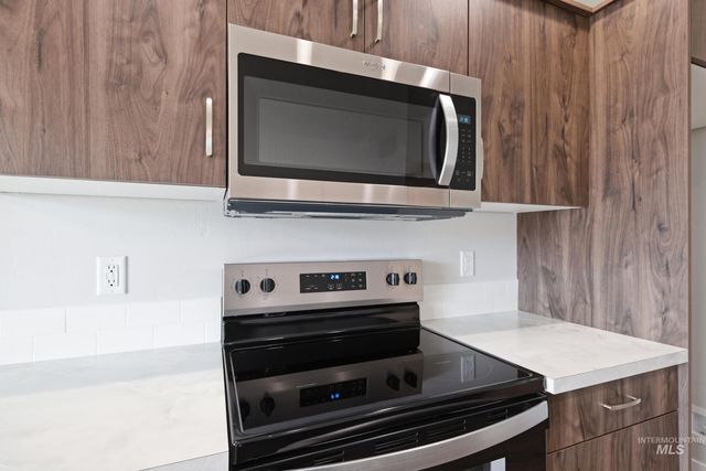 4414 S Amsterdam Ave, Nampa, ID 83686