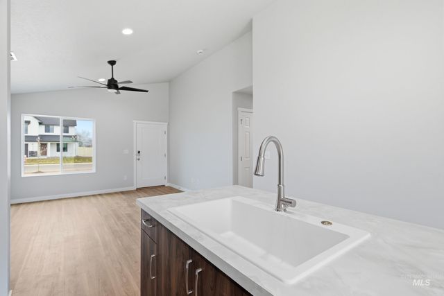 4414 S Amsterdam Ave, Nampa, ID 83686