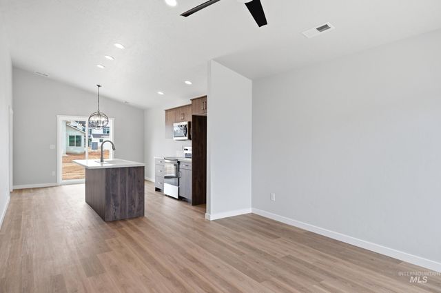4414 S Amsterdam Ave, Nampa, ID 83686