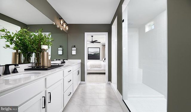 2813 WHITE TAIL DR, Locust Grove, VA 22508