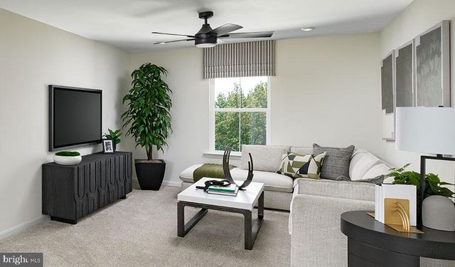 2813 WHITE TAIL DR, Locust Grove, VA 22508