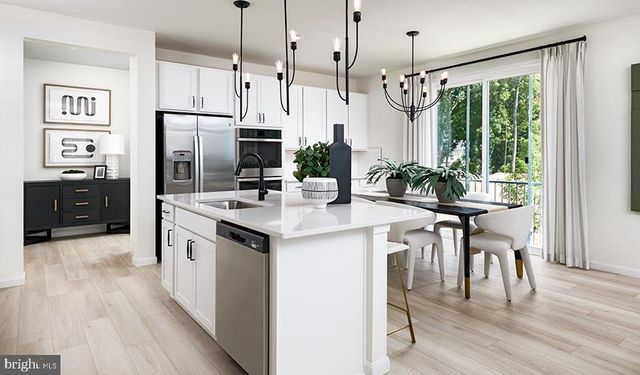 2813 WHITE TAIL DR, Locust Grove, VA 22508