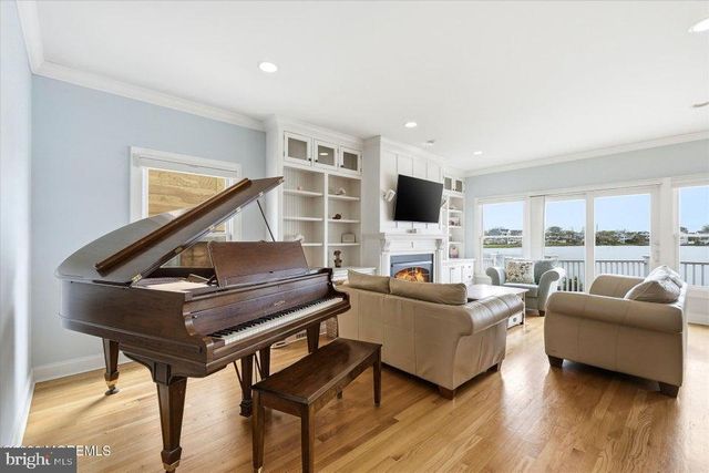 1413 OCEAN AVE, Point Pleasant Beach, NJ 08742