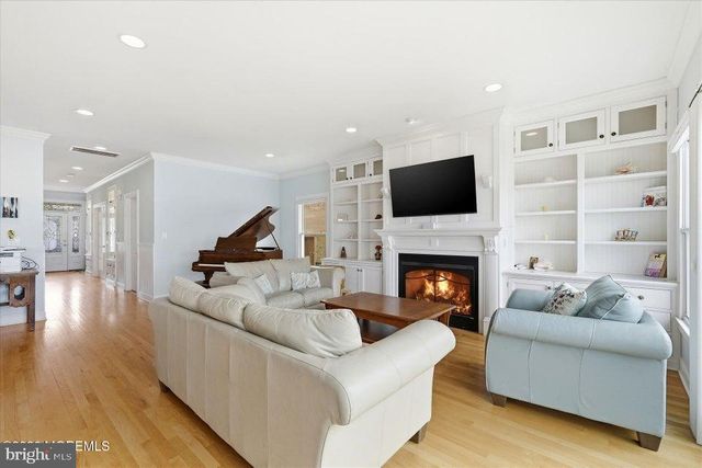 1413 OCEAN AVE, Point Pleasant Beach, NJ 08742