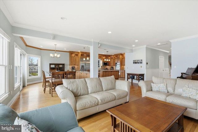 1413 OCEAN AVE, Point Pleasant Beach, NJ 08742