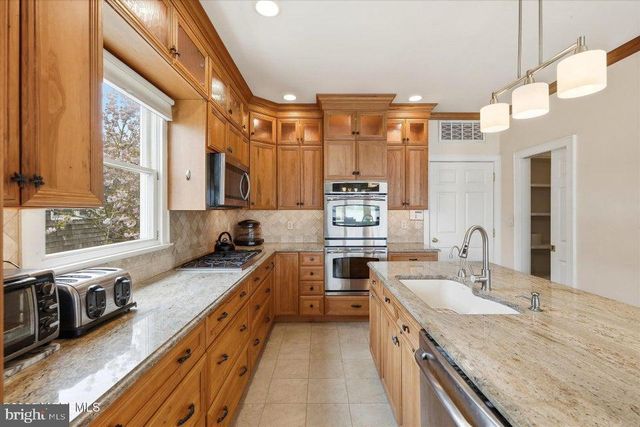 1413 OCEAN AVE, Point Pleasant Beach, NJ 08742